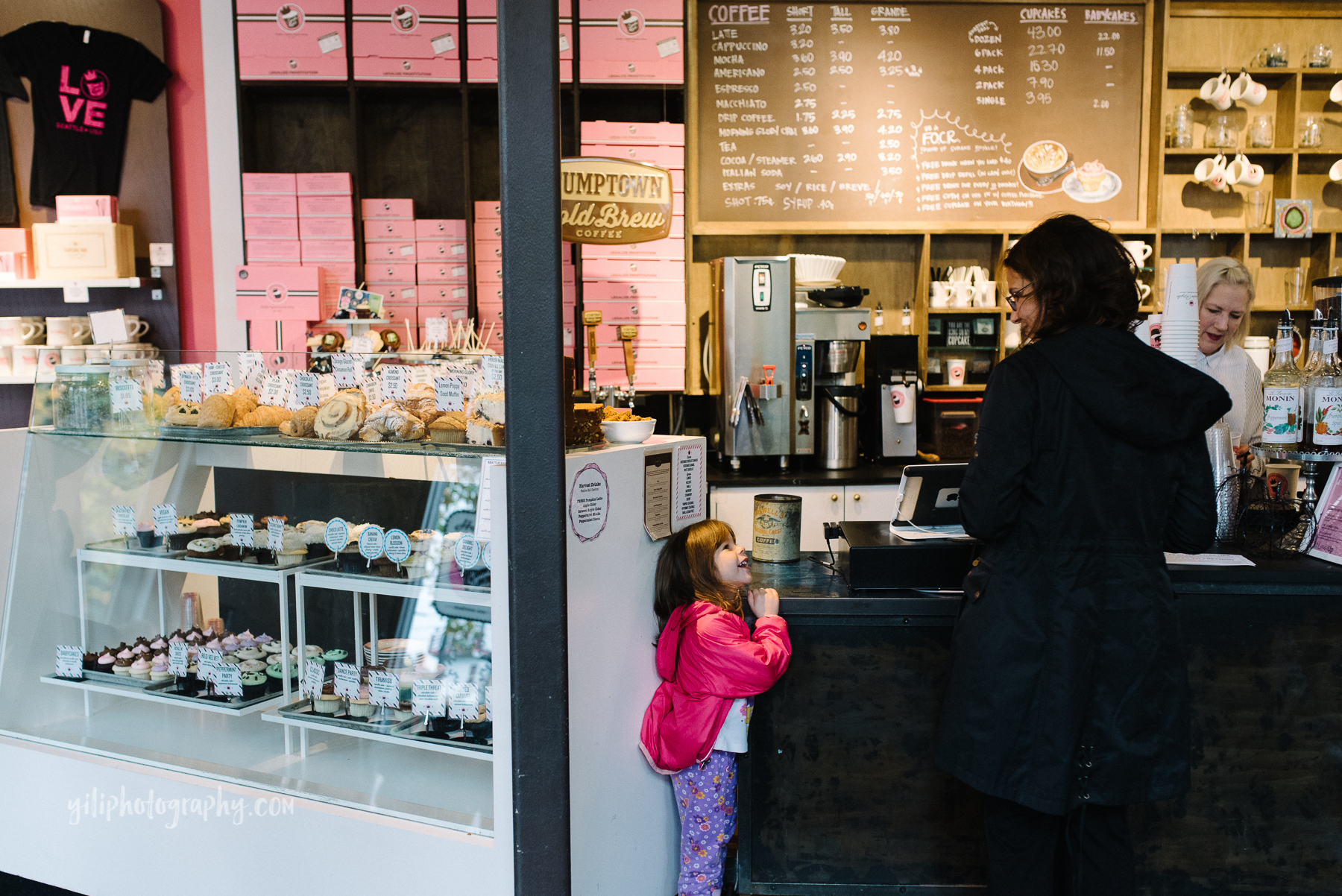 Seattle_Family_Photographer_at_home-8