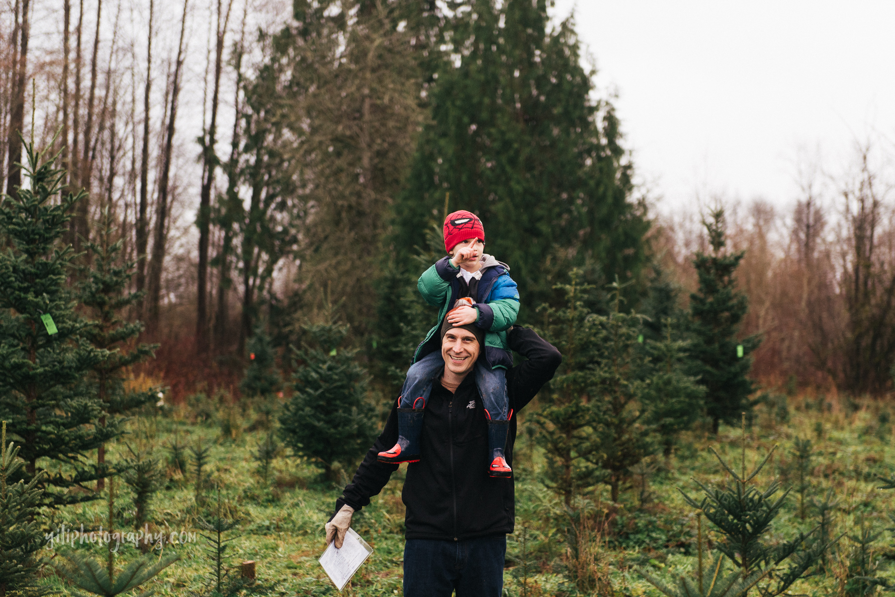 seattle-deck-the-halls-photographer-8